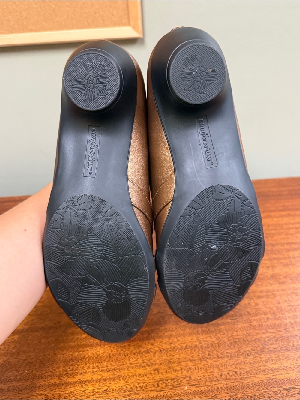 comfortview Metallic Bronze T-Strap Heels - Picture 4 of 5